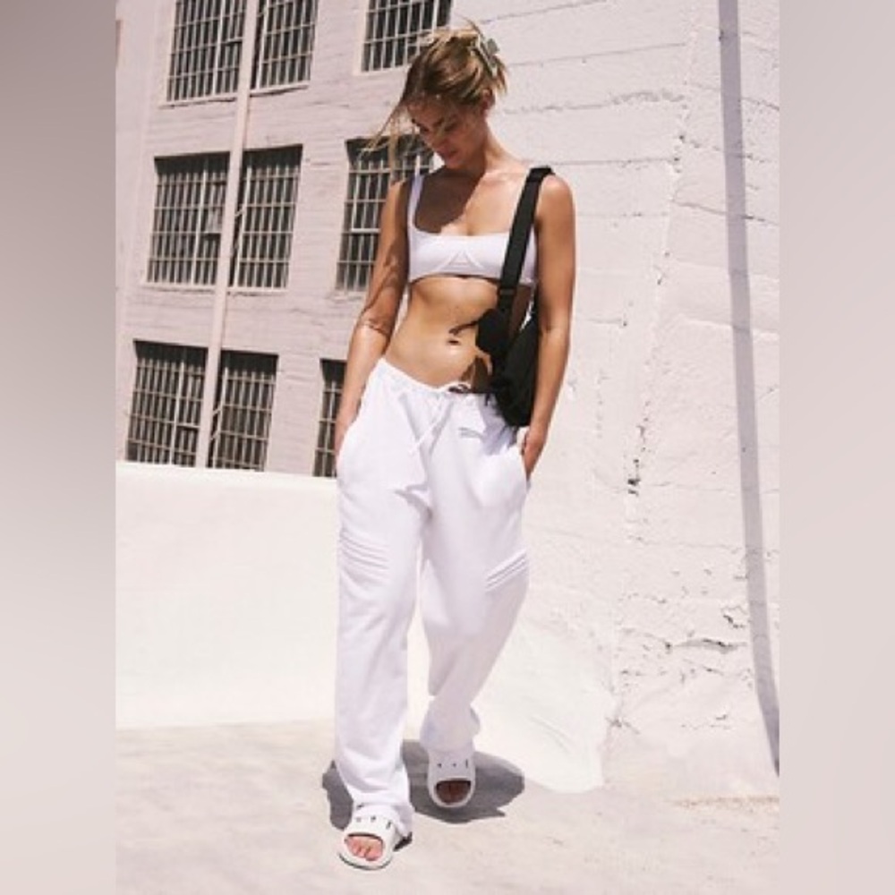 Free People NWOT Best Of Straight Leg Moto White Sweatpants L